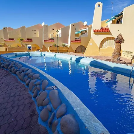 Maraverde 2 Bedroom アデヘ