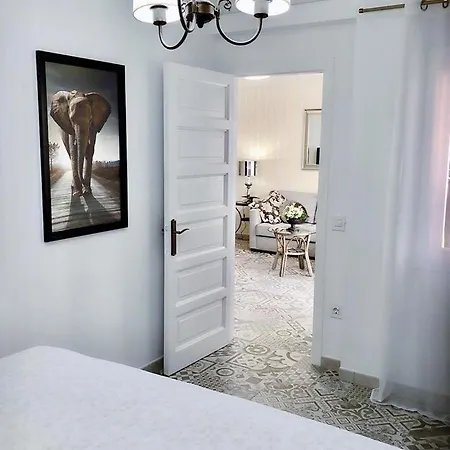 Maraverde 2 Bedroom アパート アデヘ